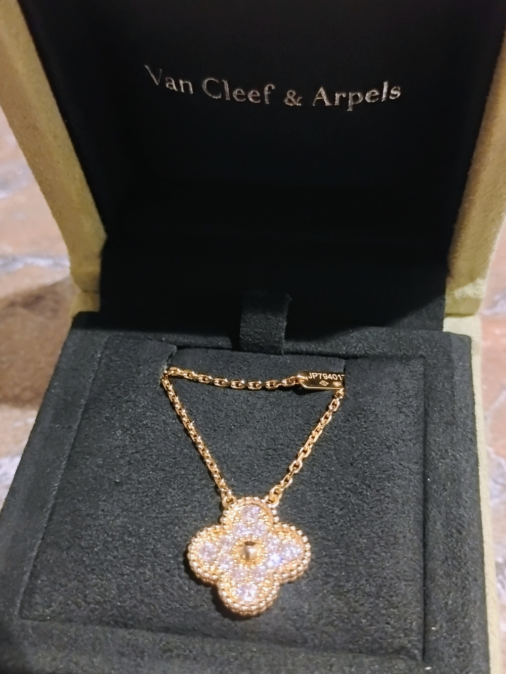 Van Cleef & Arpels Rose Alhambra Pendant Necklace 18k Gold With .48carat Diamond